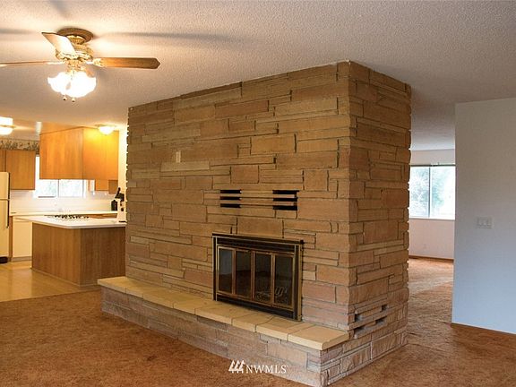 4th image of 30527 52nd Avenue S