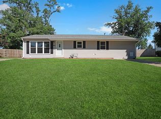 1827 S Hopewood Ln, Peoria, IL 61607