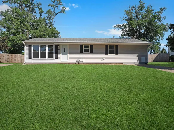 1827 S Hopewood Ln, Peoria, IL 61607