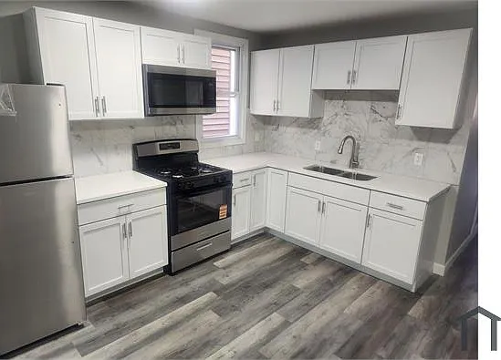 2 bed, 1200 sqft, $1,700 — Photo 1