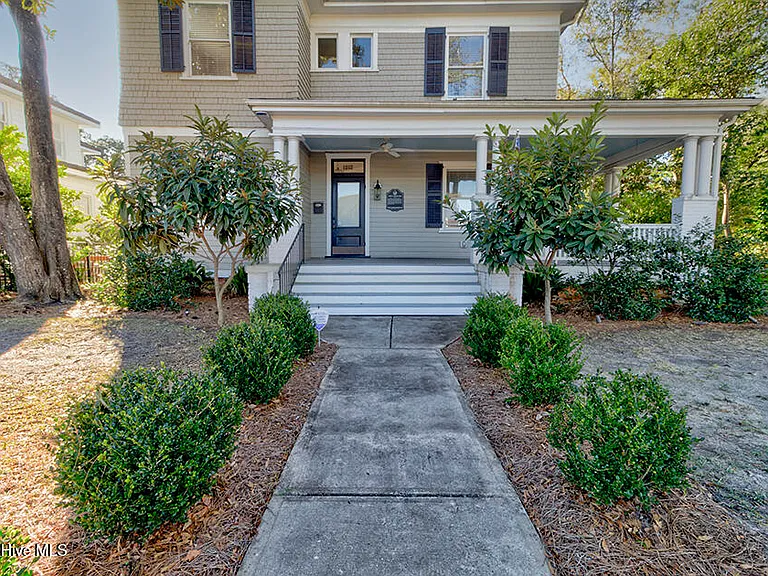 1812 Market St — Photo 2