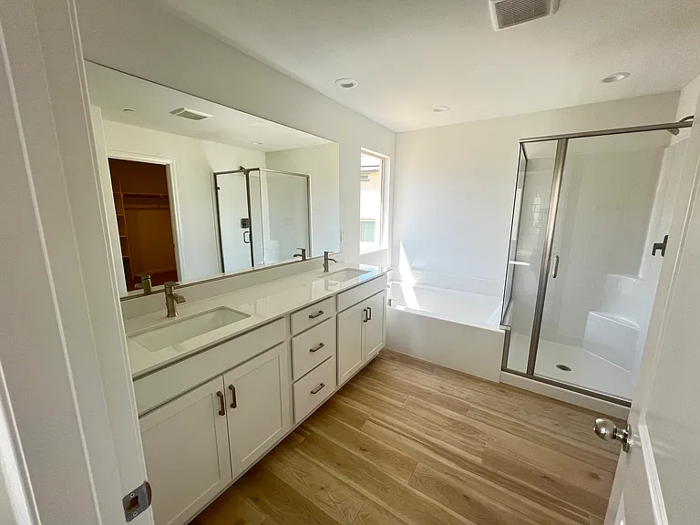 21469 Thomas Ct — Photo 80