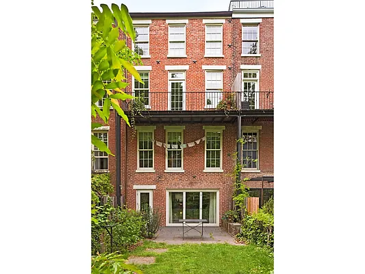 Rented by Douglas Elliman | media 10