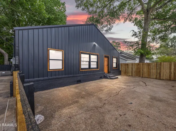 807 & 809 E Vermilion St, Abbeville, LA 70510
