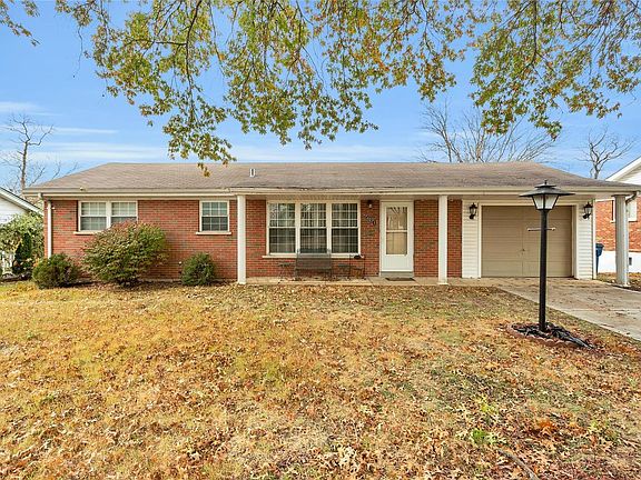 2nd image of 9601 Montbrook Dr