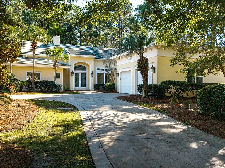 2928 Pine Valley Dr — Photo 41