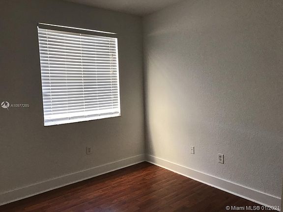 4th image of 2460 SE 16th Ter Unit 101