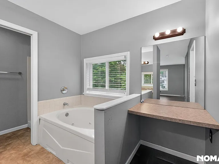 122 Saw Mill Rd — Photo 21