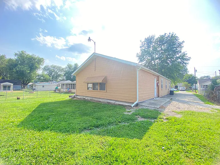 3217 Finley St — Photo 18