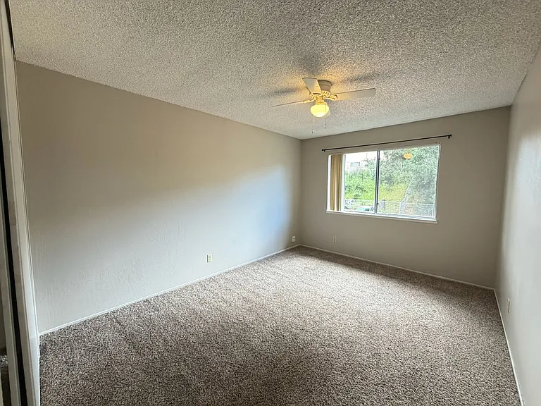 Sharis Apartments — Photo 124