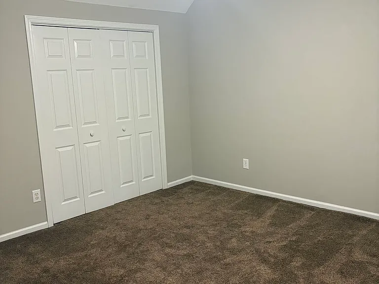 565 N Fairfield Dr — Photo 11