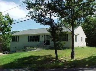 54 Sunrise Ave, West Warwick, RI 02893
