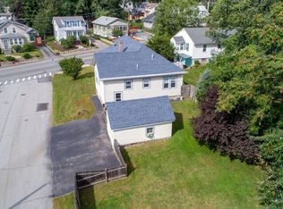 896 Westford St, Lowell, MA 01851