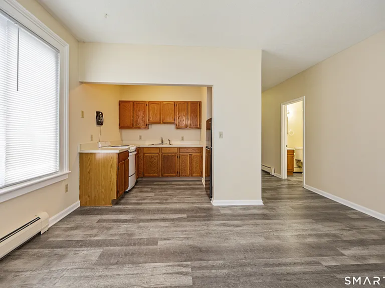 630 Broad St #2 — Photo 2