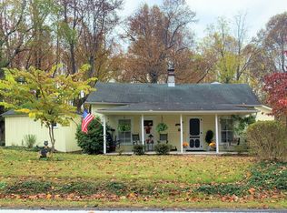 6225 Gatewood Rd, Fayetteville, WV 25840