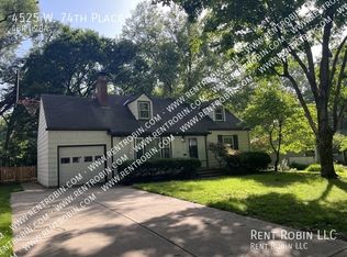 4525 W 74th Pl, Prairie Village, KS 66208