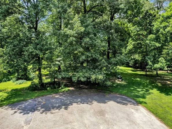 225 Silent Brook Dr #14, Millington, TN 38053
