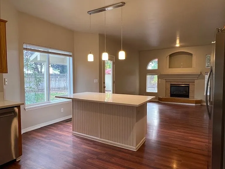 378 S Winthrop Way — Photo 17