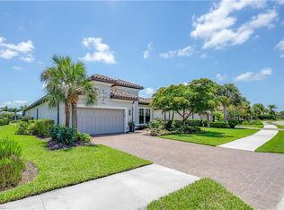 9330 Terresina Dr, Naples, FL 34119