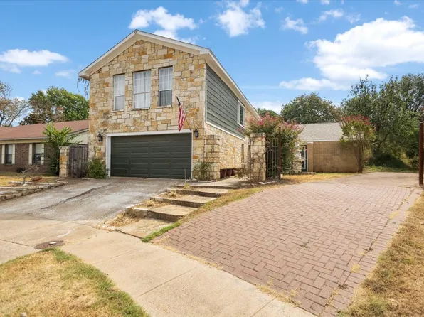 1911 Wisteria Ct, Flower Mound, TX 75028