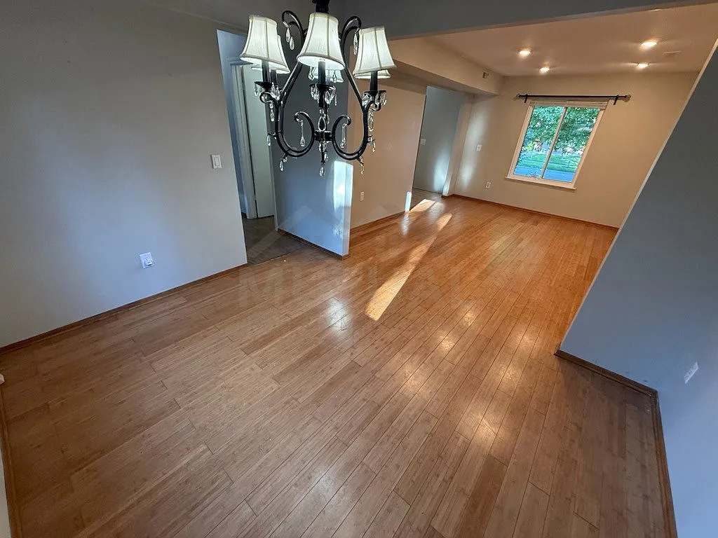 3 bed, 2.5 bath, 1657 sqft, $2,750 — Photo 3