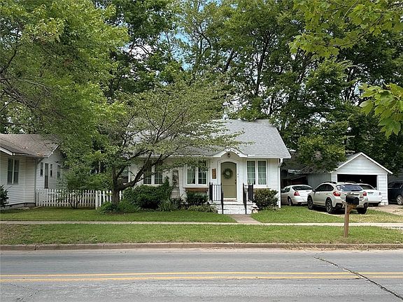 4th image of 417 E Jefferson St