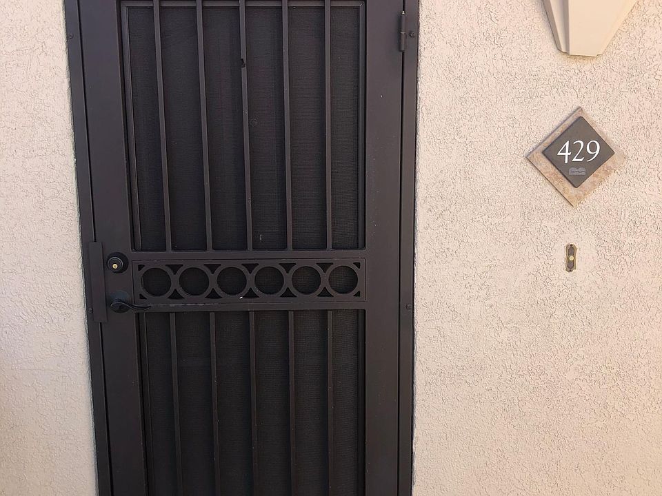 1st image of 5204 N 32nd St #429