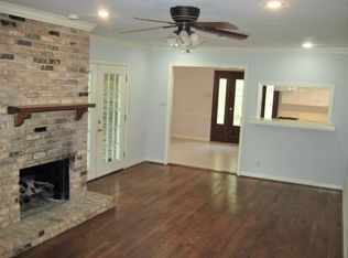 7811 Small Leaf Cir, Houston, TX 77063