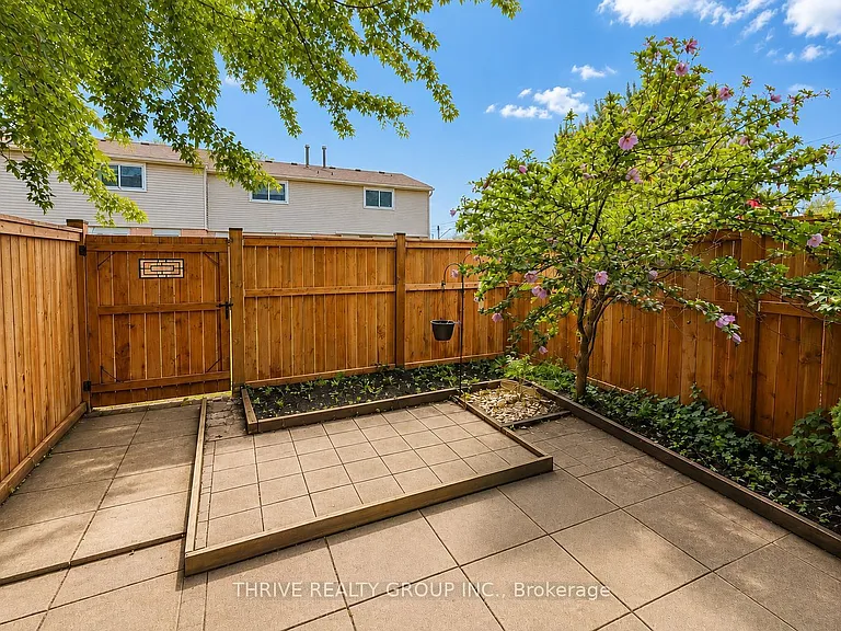 40 Tiffany Dr #60 — Photo 4
