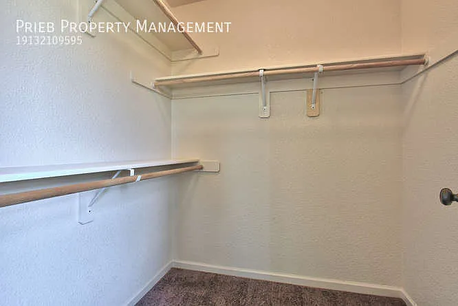 282 N Ferrel St — Photo 22