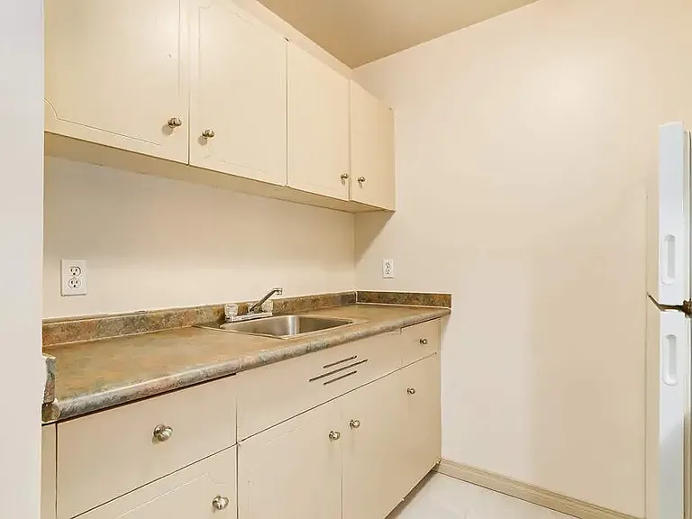 10715 112th St NW — Photo 22