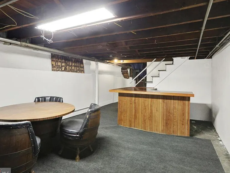 2133 Fairview St — Photo 12