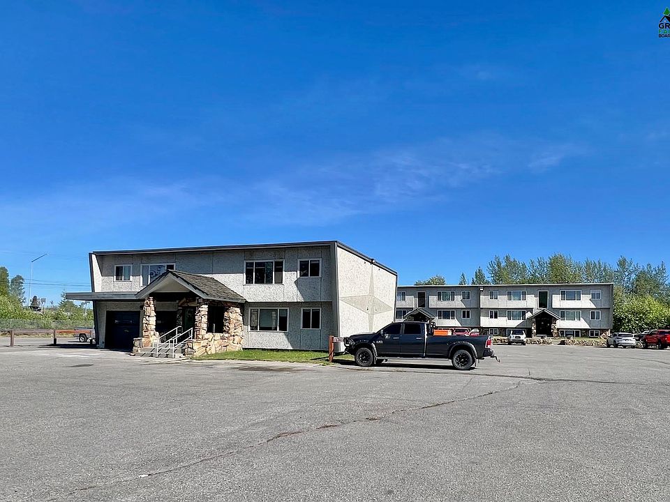 1st image of 71 Slater Dr APT 4