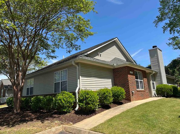 27 Enoree View Dr, Greer, SC 29650