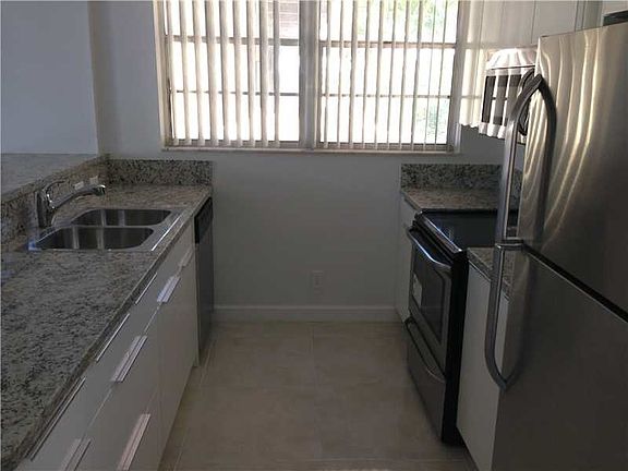 2nd image of 3545 NE 166th St APT 201