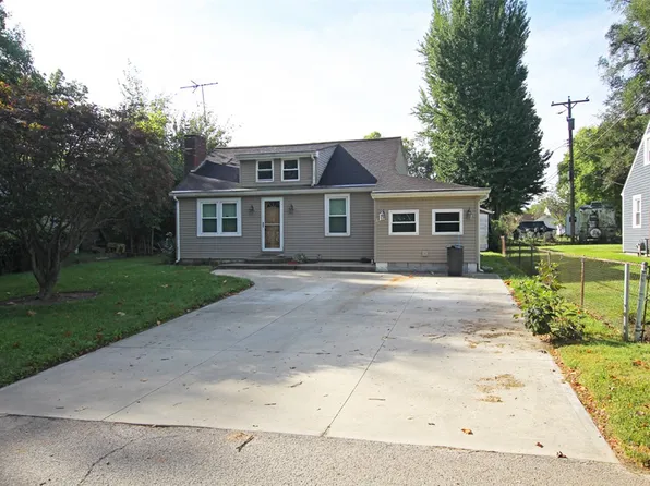 11 Narcissus Dr, Medway, OH 45341