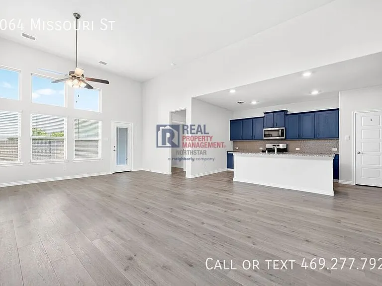 2064 Missouri St — Photo 5