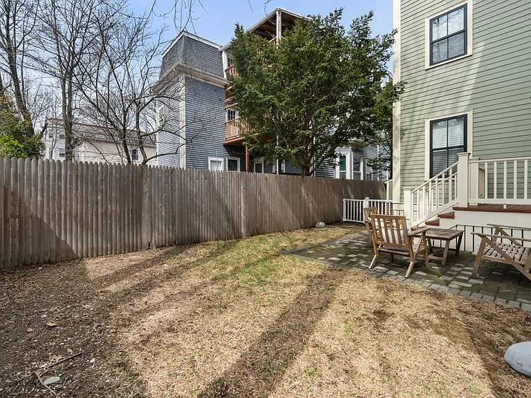 20 Tufts St #20 — Photo 39