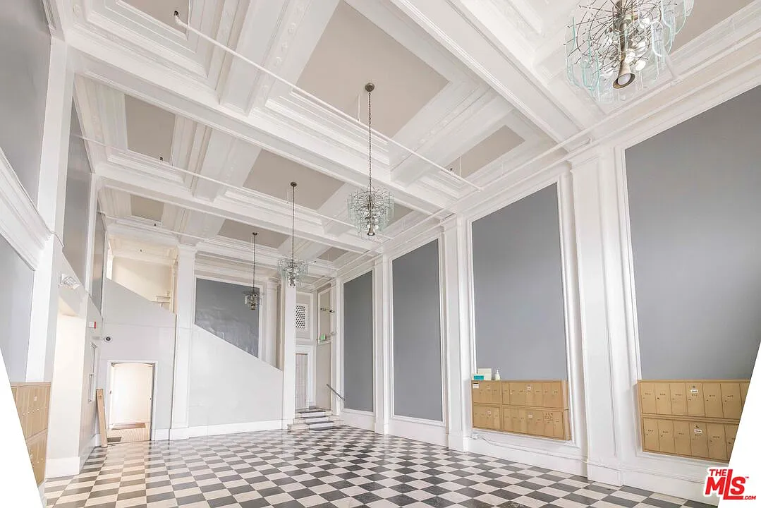 Studio, 1.0 bath, 306 sqft, $850 — Photo 3