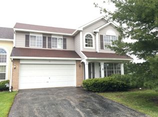 90 E Rosewood Ln, Round Lake Beach, IL