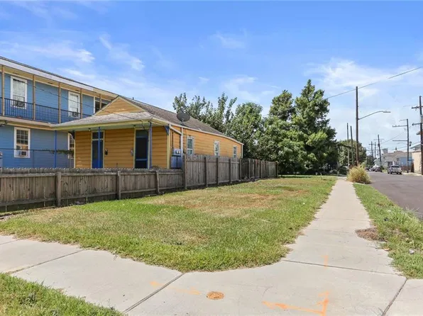 2900 Danneel St, New Orleans, LA 70115
