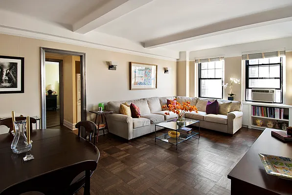 Sold by BLU Real Estate | media 14