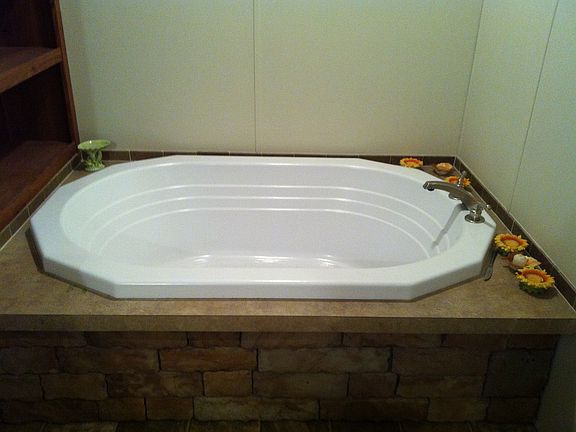 MASTER BATH TUB