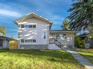 4216 Brisebois Dr NW, Calgary, AB T2L2E7