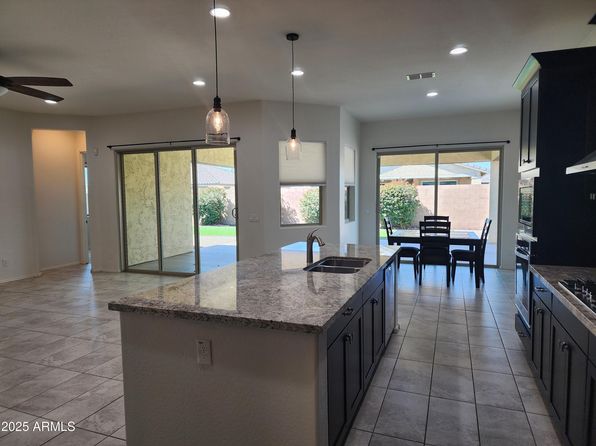 4866 N 185th Dr, Goodyear, AZ 85395