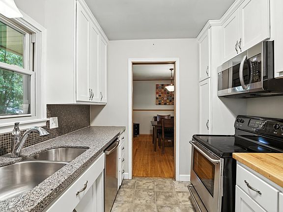 4th image of 3890 Van Dyke St