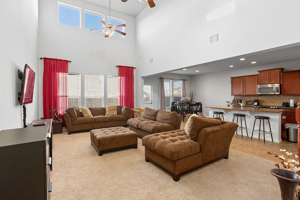 Spacious 3 Bed, 2.5 Bath Austin Home with 2-Car Garage! — Photo 3