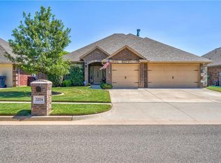 3204 Brookstone Lakes Dr, Yukon, OK 73099