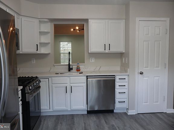 4th image of 11565 Dunloring Dr