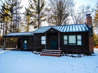 N10695 Murphy Rd, Crivitz, WI 54114
